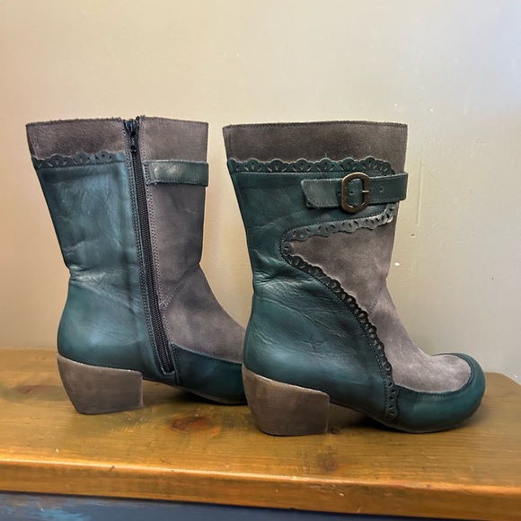 Porto-fino Boots. Teal Leather  & Grey Suede, Tan Inside. - Picture 5 of 9